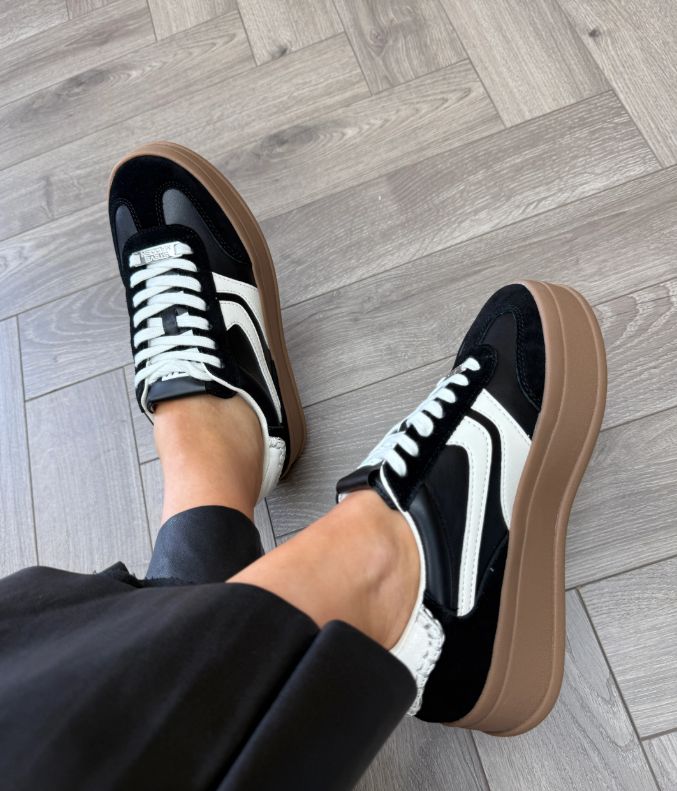 Tenis Off-Track Negros